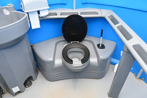 Best Construction site porta potty rental  in Alanuk, AK